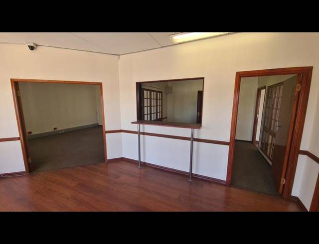 INDUSTRIAL PROPERTY TO RENT IN HALFWAY HOUSE